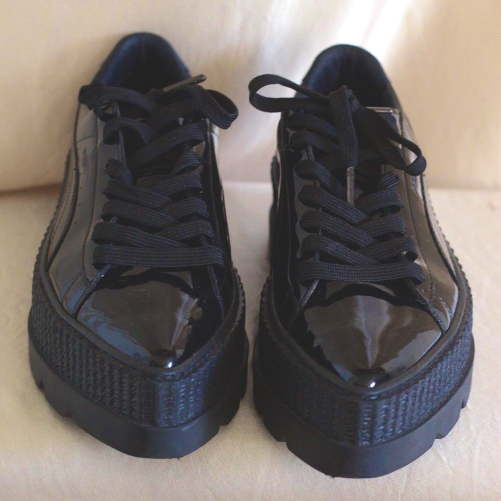 ❌ SOLD IN PERSON ❌  Fenty x Puma Platform Black Pointed Creepers